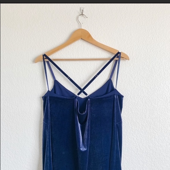 NWT WHBM Blue Onyx Velvet Slip Dress Sz XXS - Picture 2 of 3